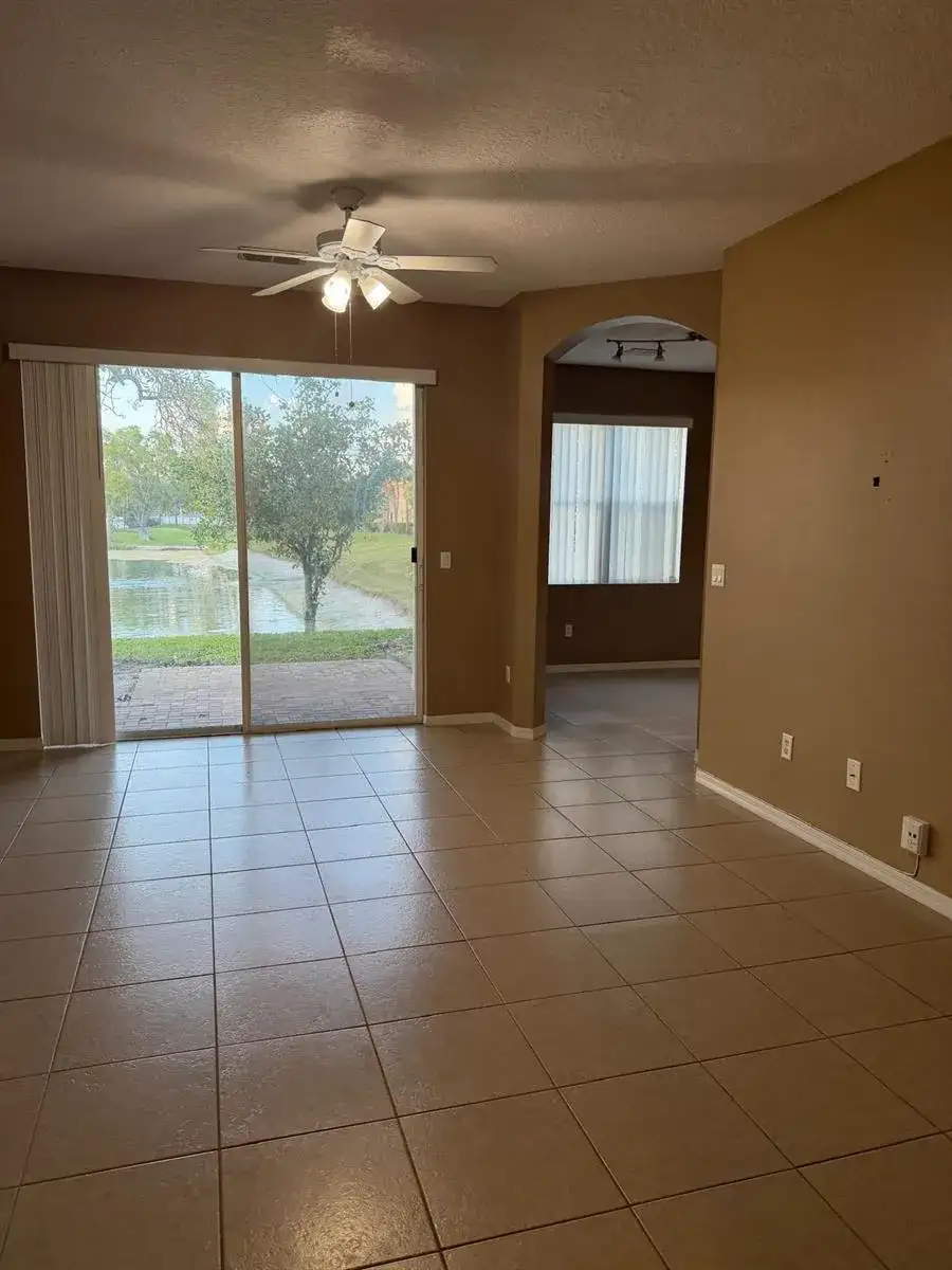 1510 Seminole Palms Drive, FL 33463 photo 2