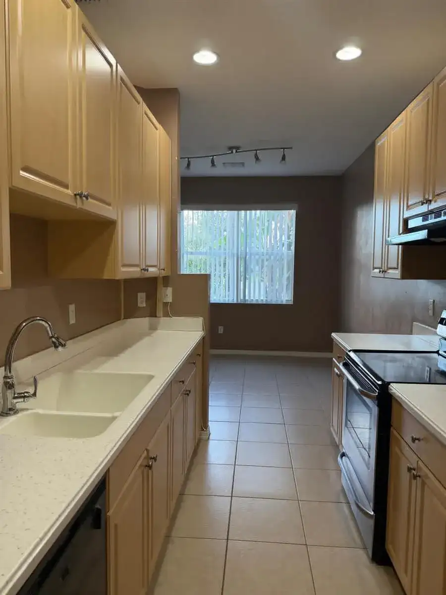 1510 Seminole Palms Drive, FL 33463 photo 5