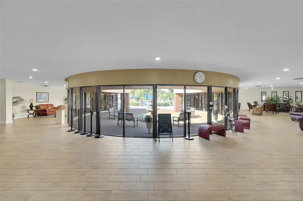 9841 SUNRISE LAKES Boulevard # 310, Sunrise FL 33322