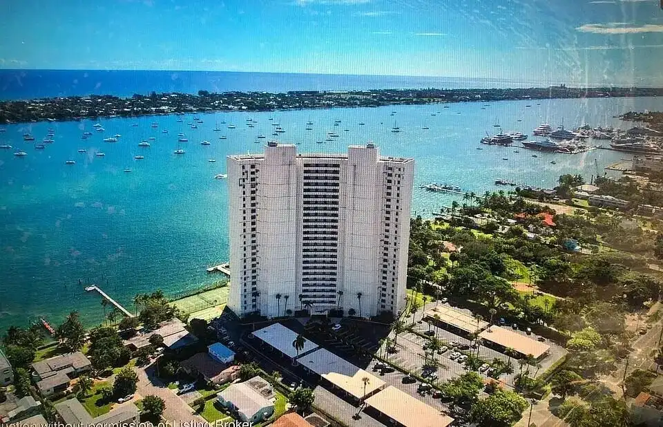 5200 N FLAGLER Drive # 2102, West Palm Beach FL 33407