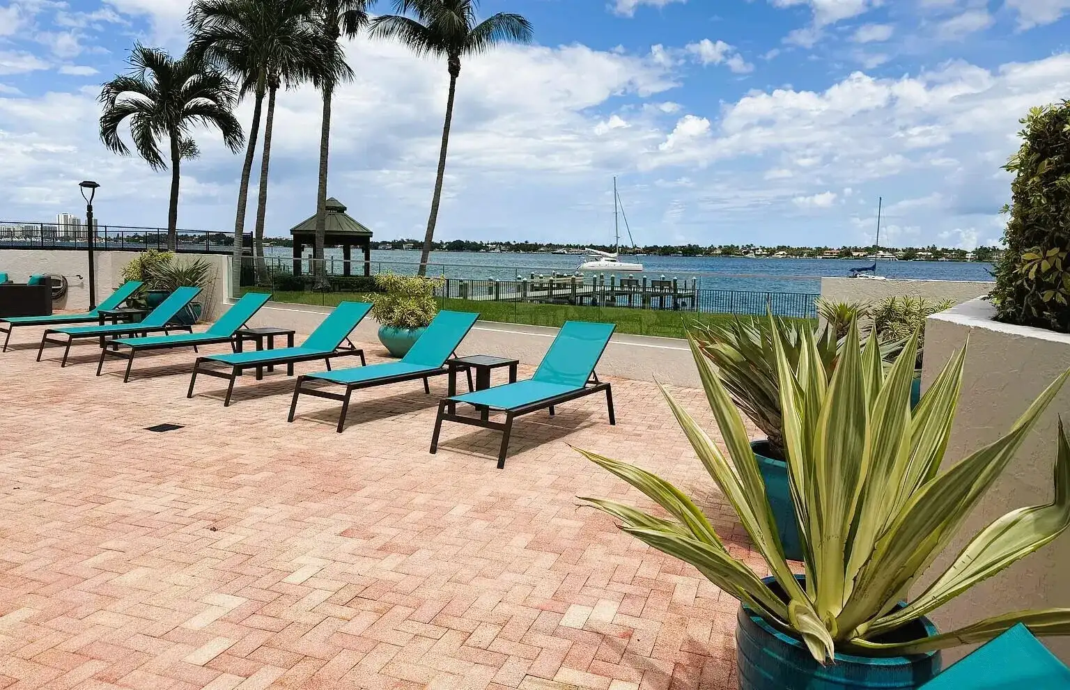 5200 N FLAGLER Drive # 2102, West Palm Beach FL 33407 photo 5