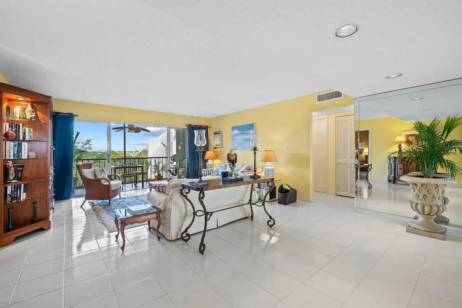 3930 Inverrary Boulevard # D, Lauderhill FL 33319 photo 4