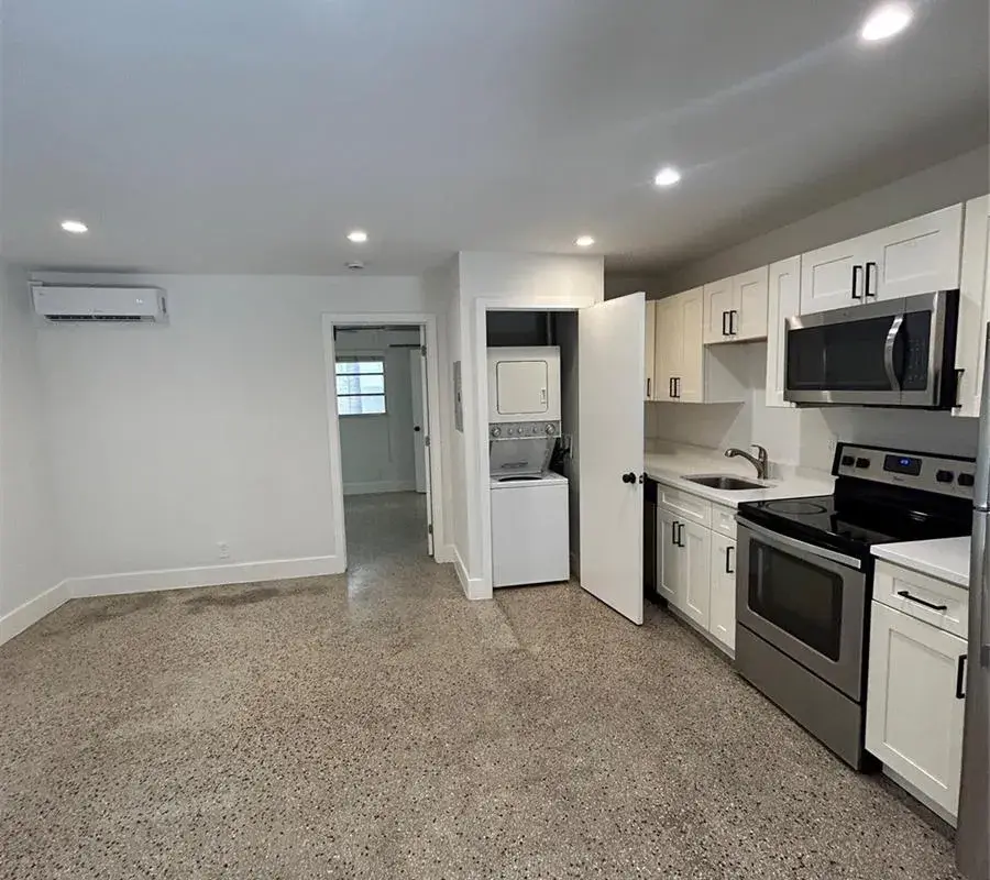 820 N Victoria Park Road # 4, Fort Lauderdale FL 33304
