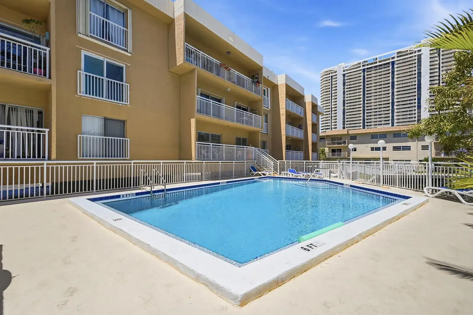 17051 NE 35TH Avenue # 307, North Miami Beach FL 33160 photo 3