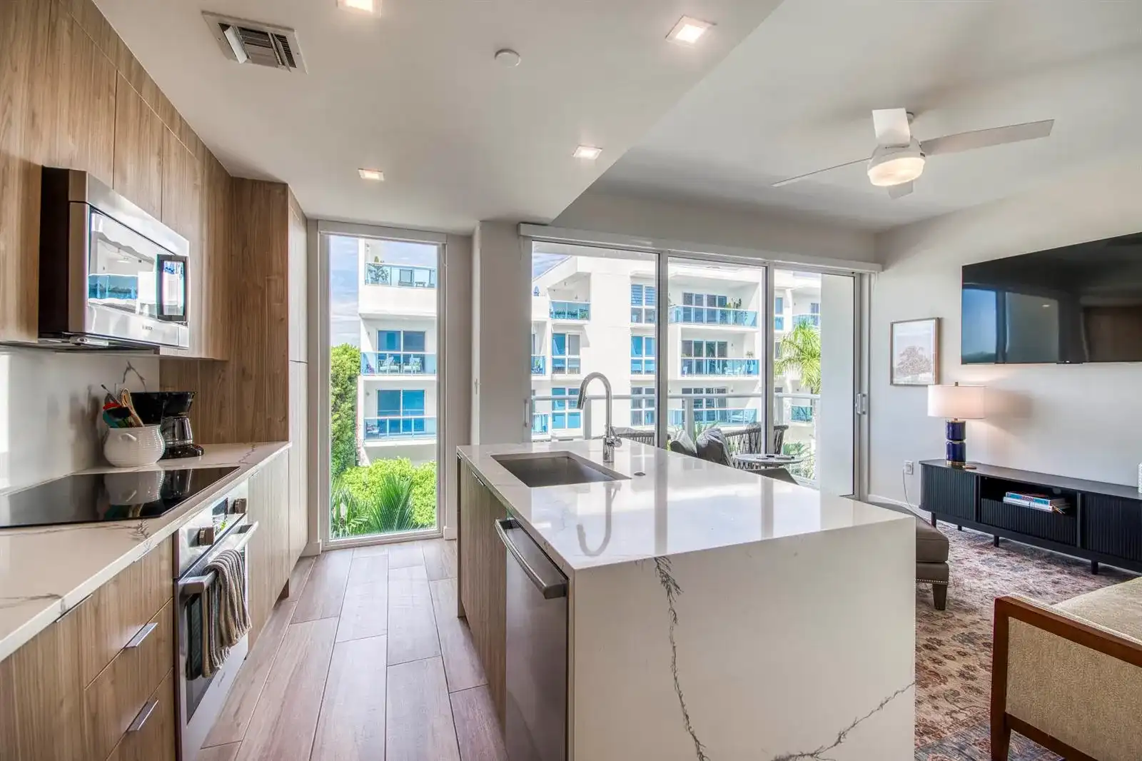 117 Lake Avenue # 303, Lake Worth FL 33460