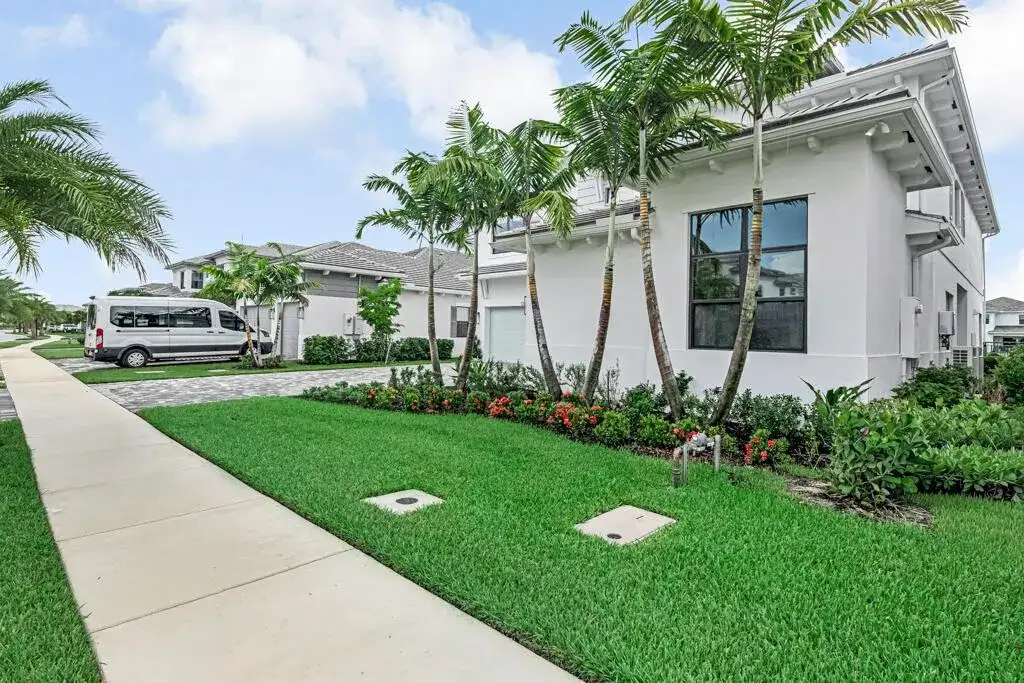 10018 SKYLOFT Street, Palm Beach Gardens FL 33412 photo 3