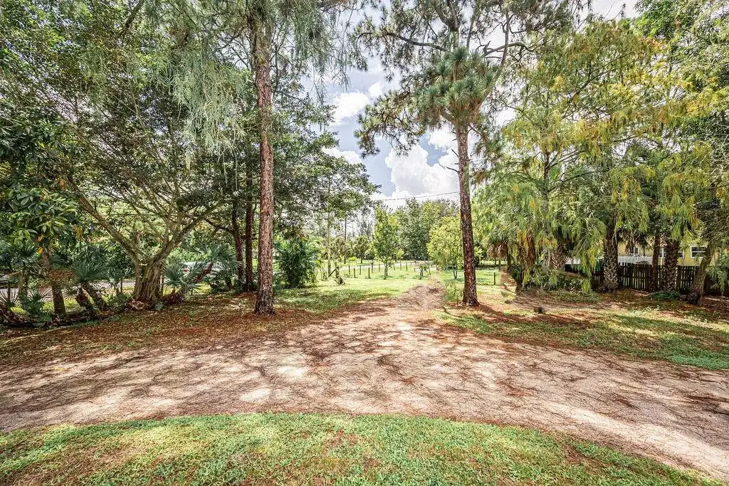 16933 W Calder Drive W, FL 33470 photo 4