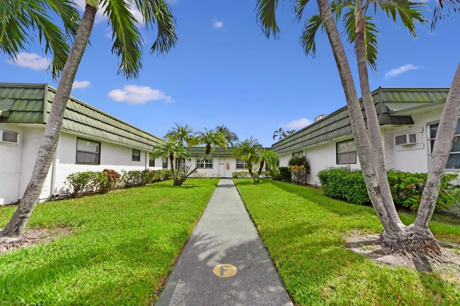 129 Waterford F, Delray Beach FL 33446
