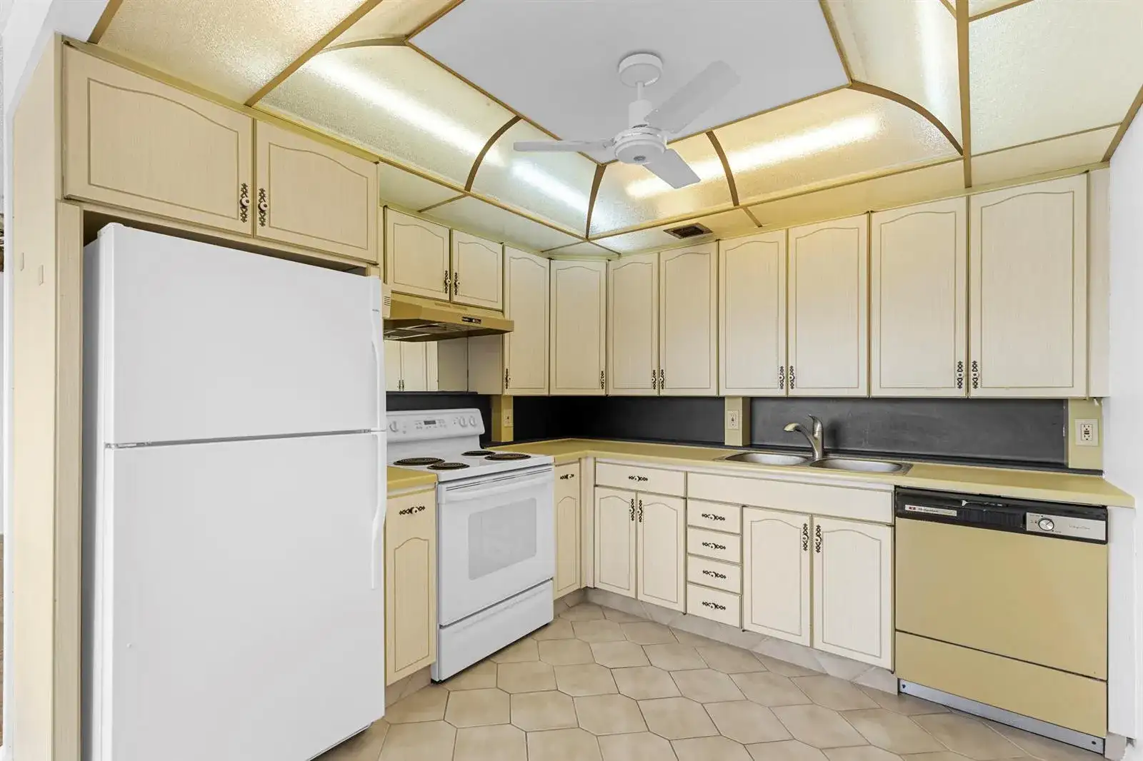 4062 OAKRIDGE F # 4062, Deerfield Beach FL 33442 photo 5