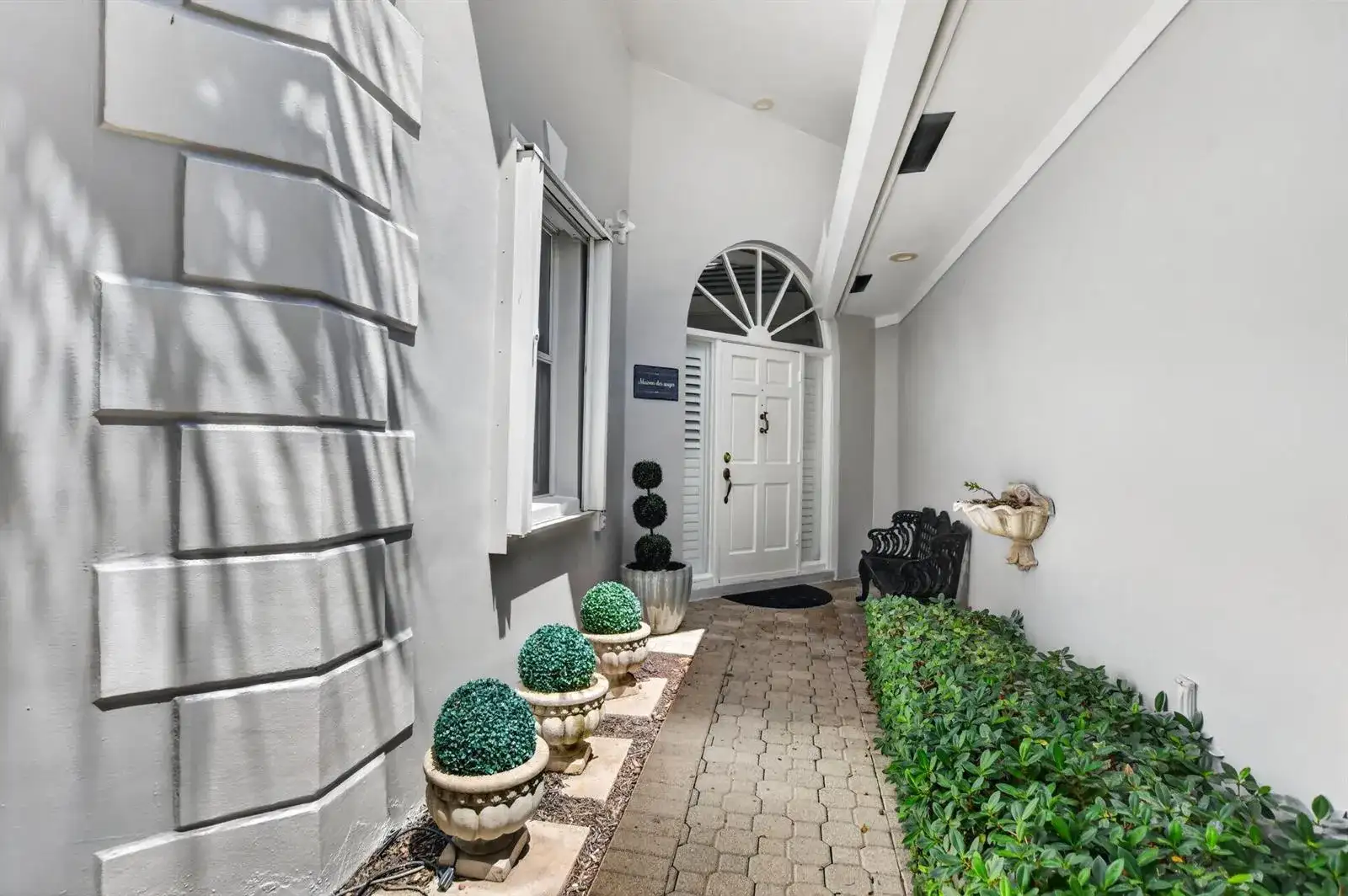 7777 TRAVLERS TREE Drive, Boca Raton FL 33433 photo 2