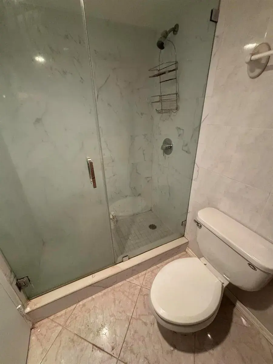 250 174TH Street # 910, Sunny Isles Beach FL 33160