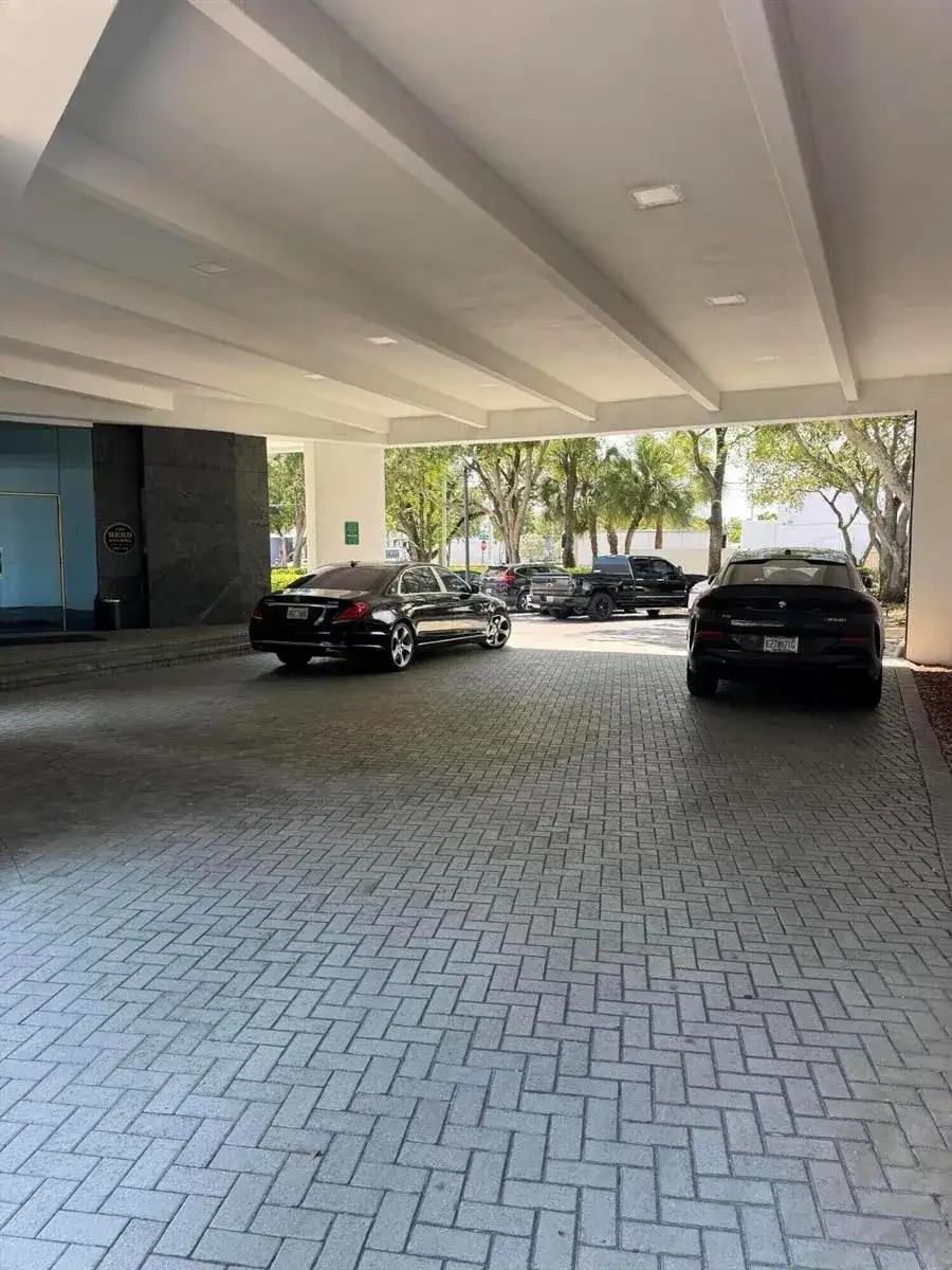 3500 N 28TH Terrace, Hollywood FL 33020 photo 2