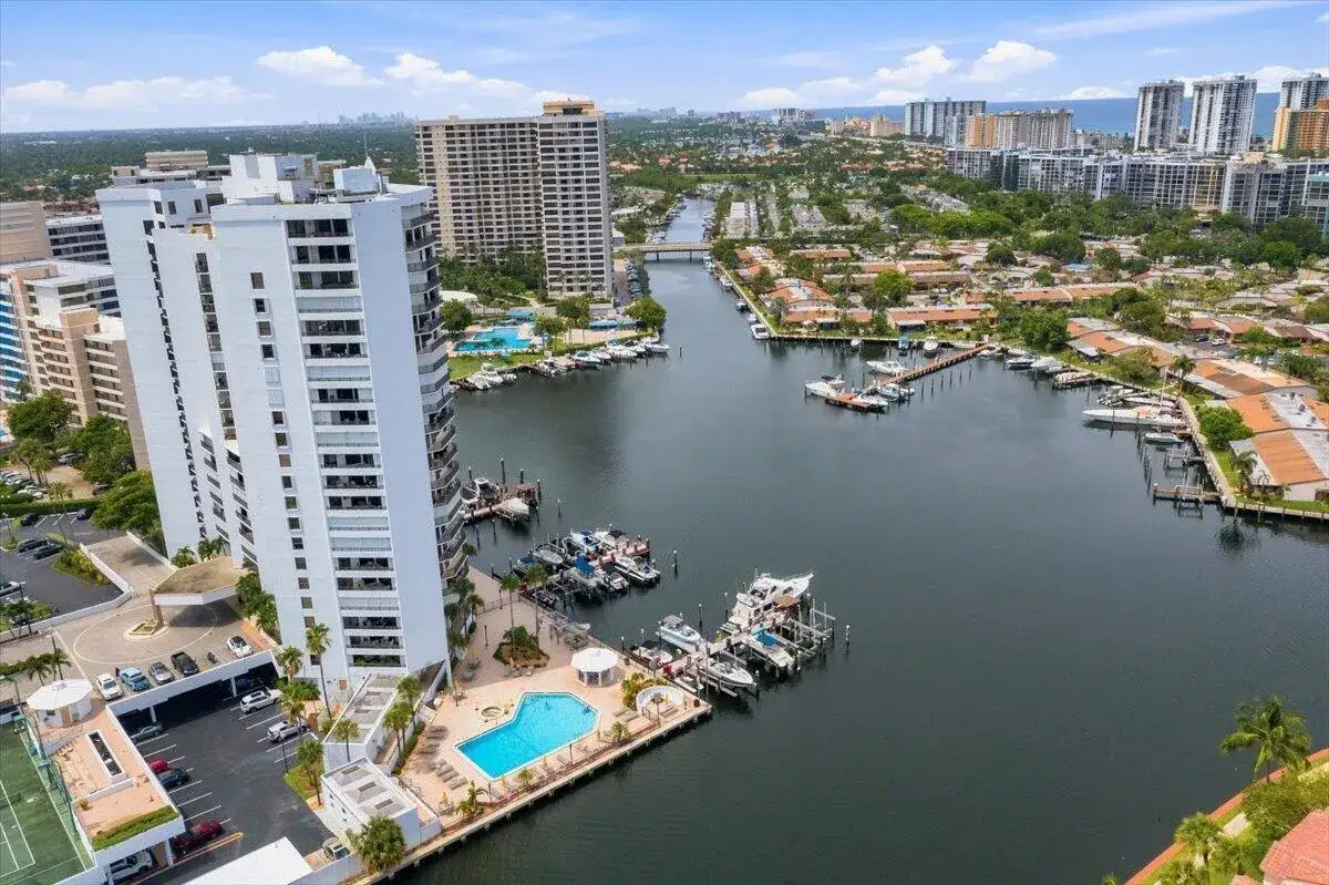 300 THREE ISLANDS Boulevard # 312, Hallandale Beach FL 33009