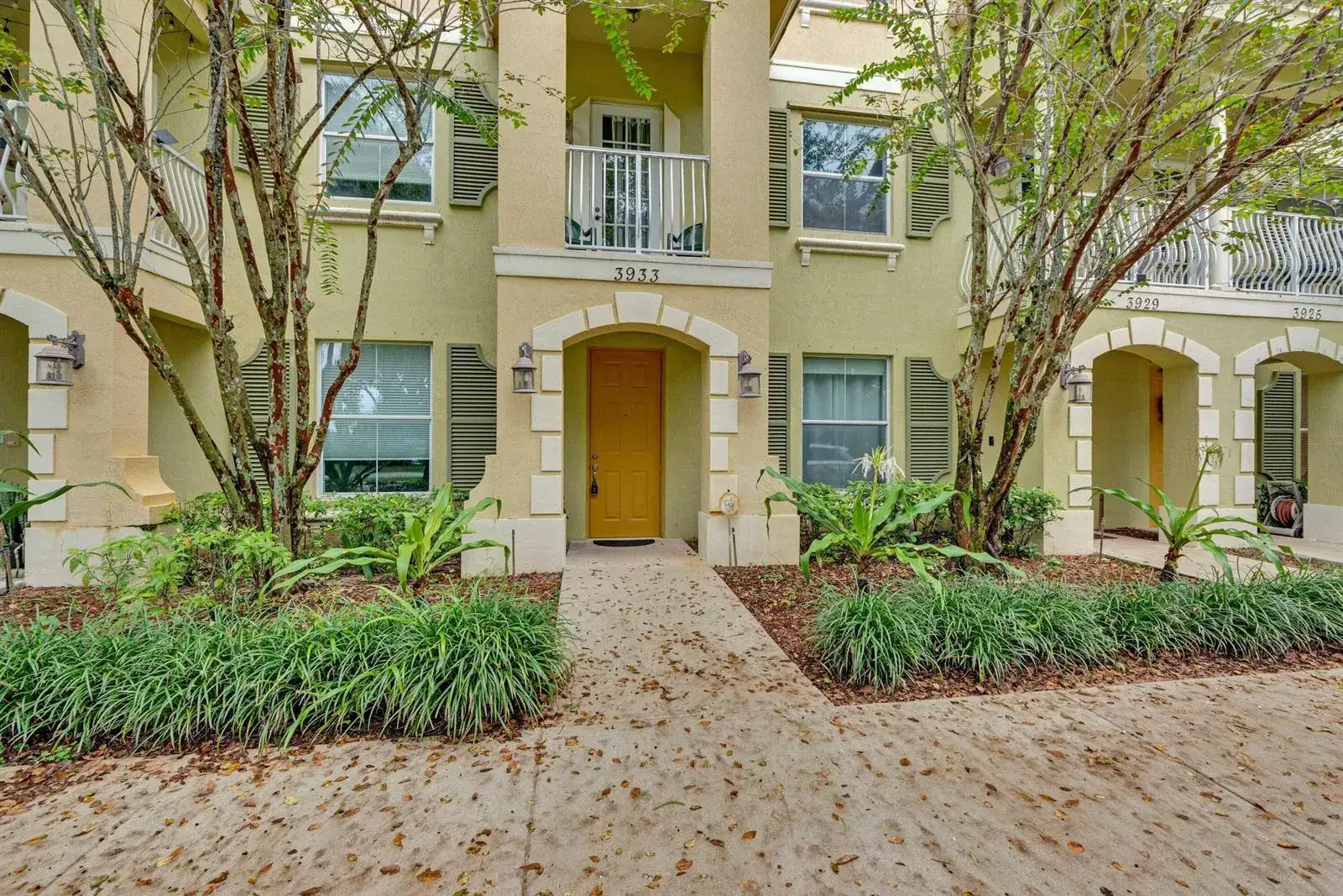3933 MONARCH Lane, Coconut Creek FL 33073 photo 2