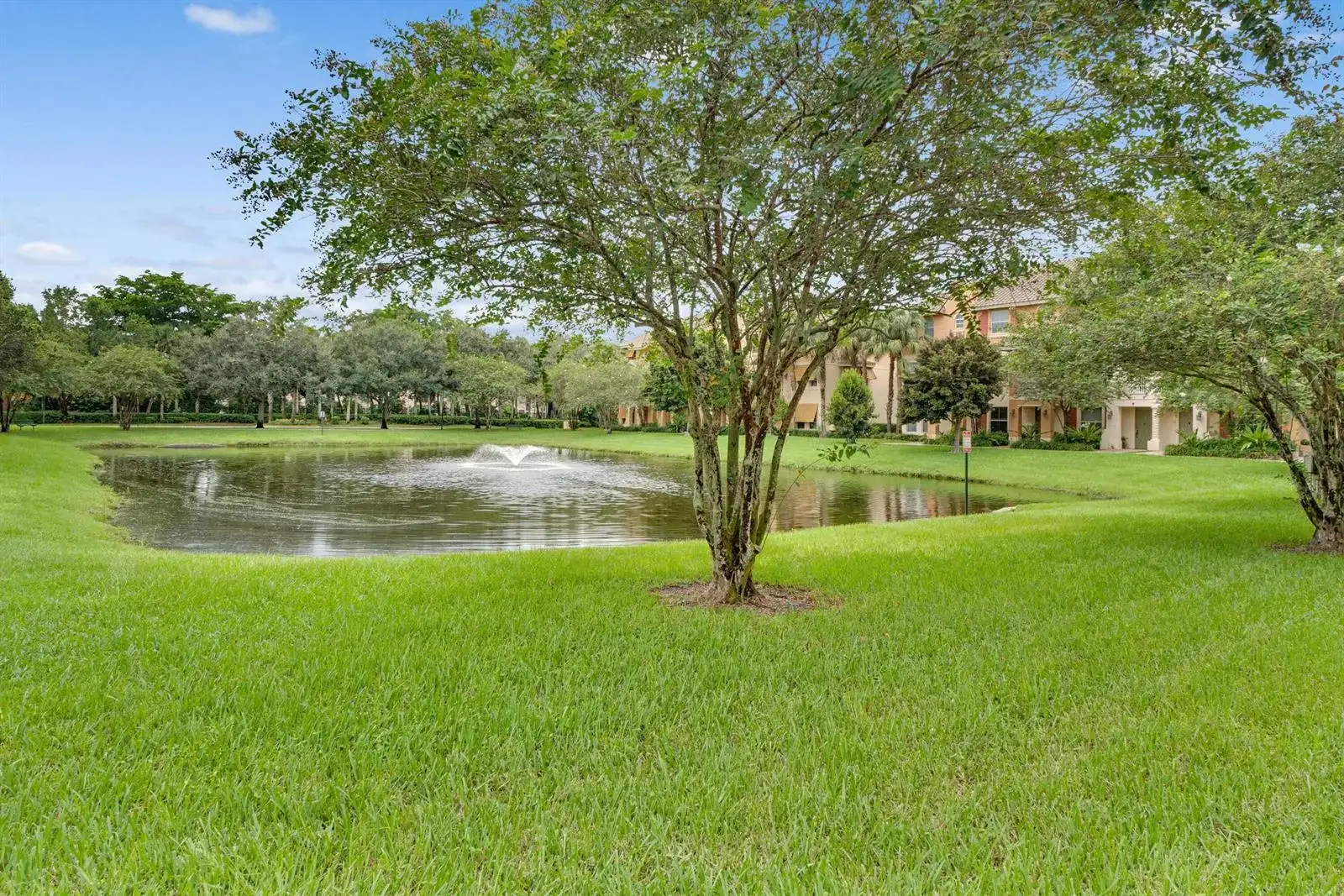 3933 MONARCH Lane, Coconut Creek FL 33073 photo 5