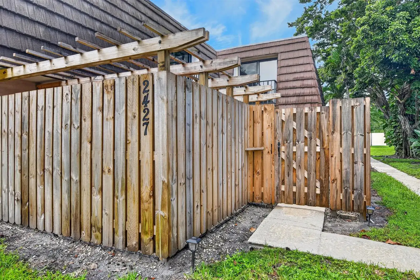 2427 24th Lane, Palm Beach Gardens FL 33418 photo 3