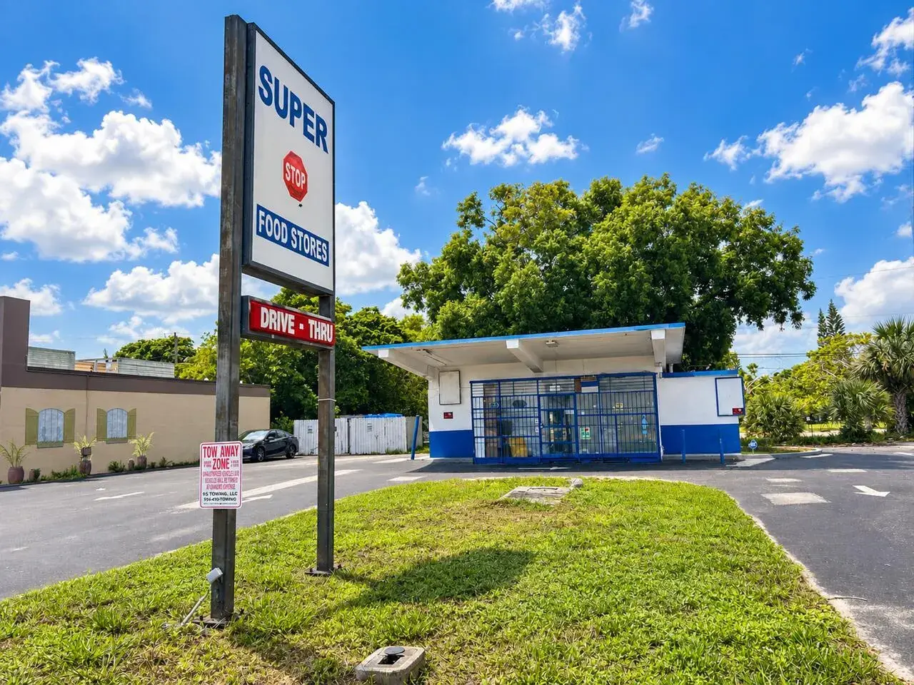 1621 N Cypress Road, Pompano Beach FL 33060