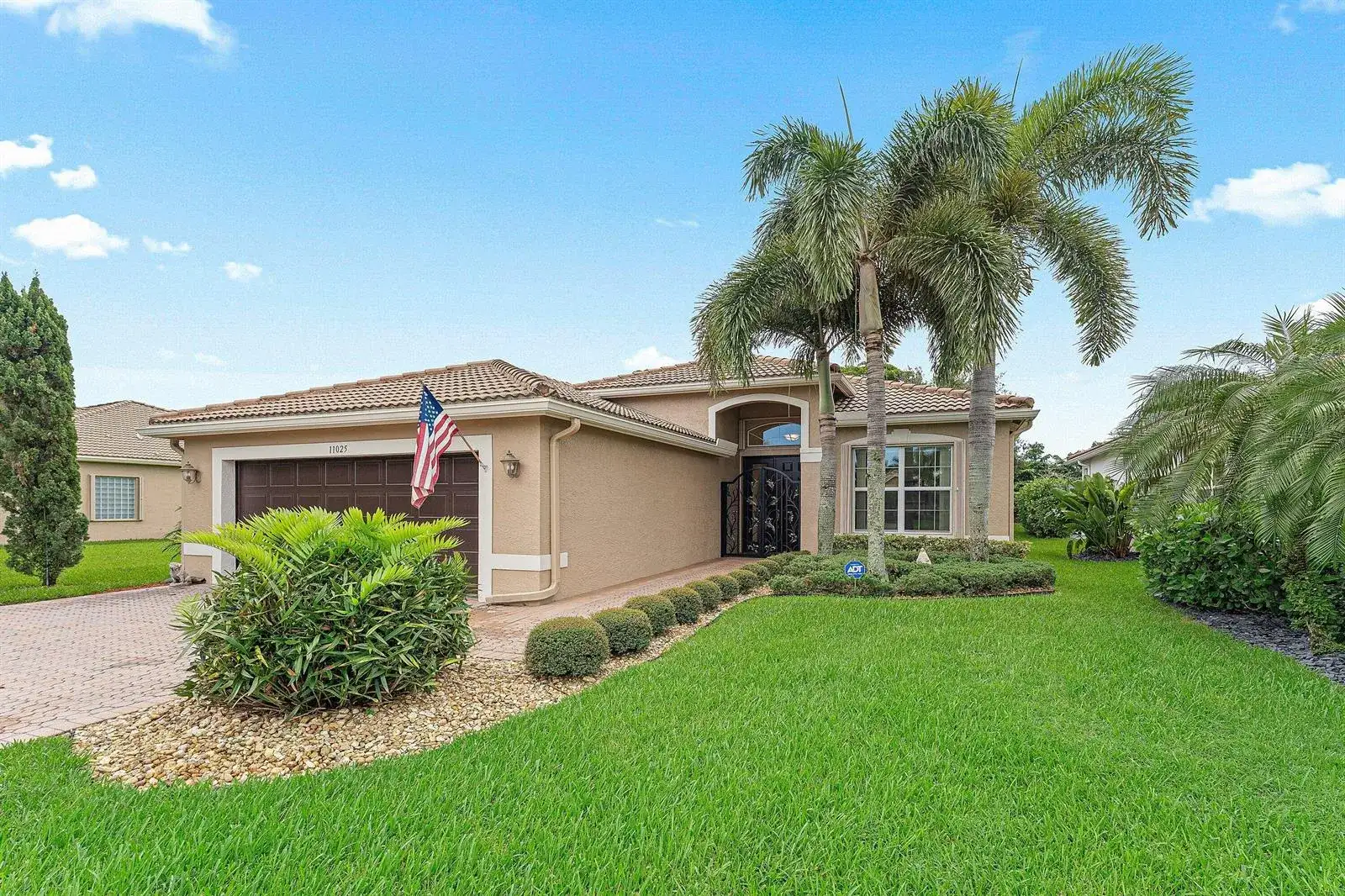 11025 Carmelcove Circle, Boynton Beach FL 33473 photo 3