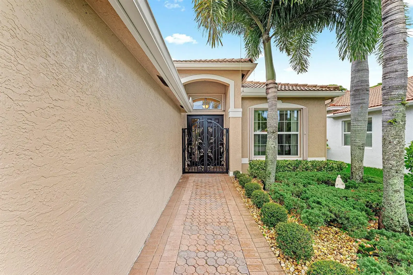 11025 Carmelcove Circle, Boynton Beach FL 33473 photo 4