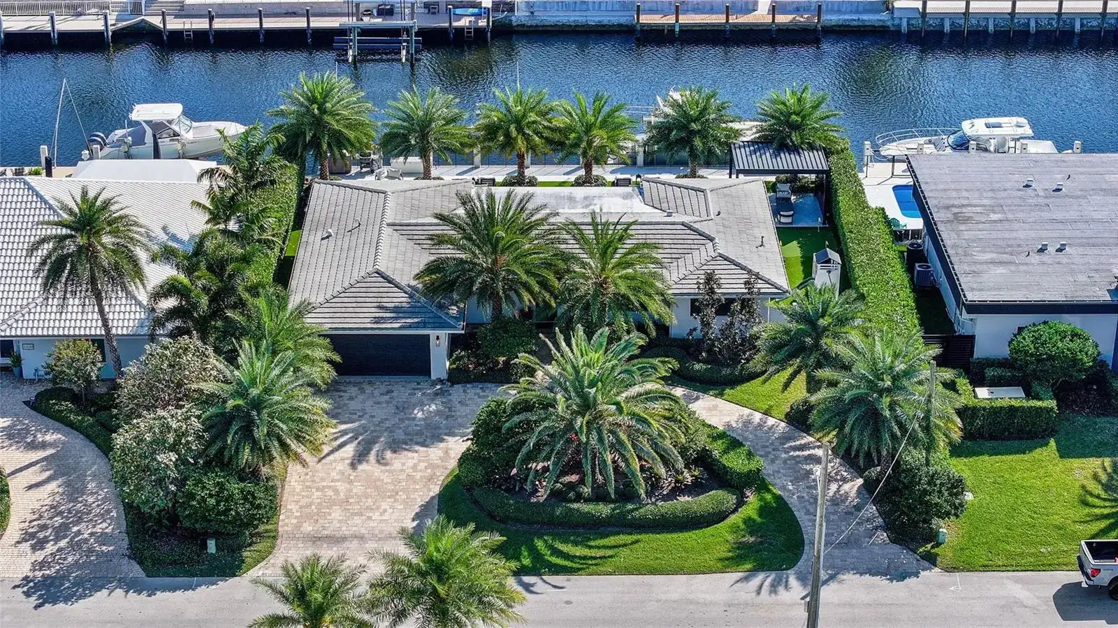 2300 SE 8TH Court, Pompano Beach FL 33062