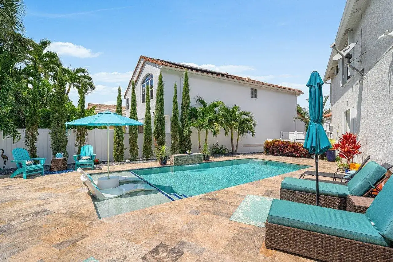 4756 S Classical Boulevard, Delray Beach FL 33445 photo 2