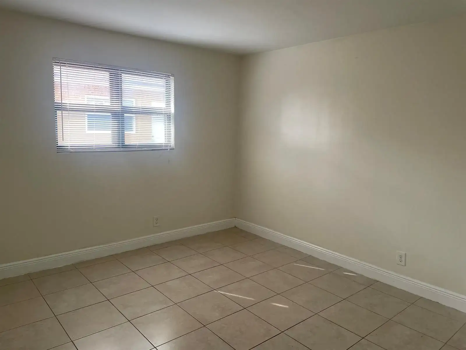 2830 Avenue S # D1, Riviera Beach FL 33404 photo 2