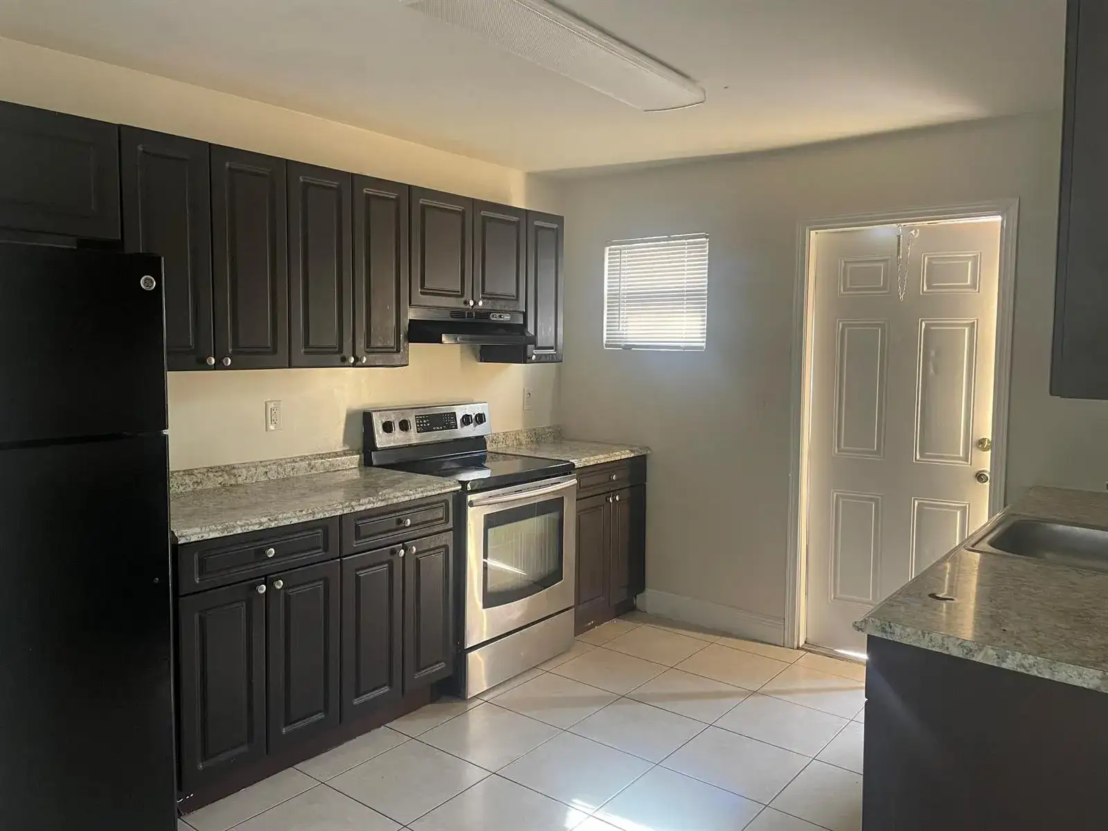 2830 Avenue S # D1, Riviera Beach FL 33404 photo 5
