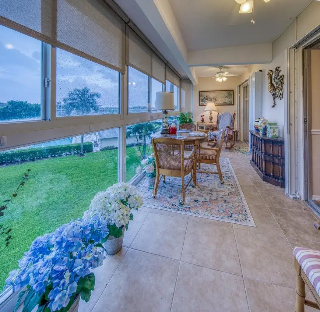 2728 GARDEN Drive N # 413, Lake Worth FL 33461 photo 2