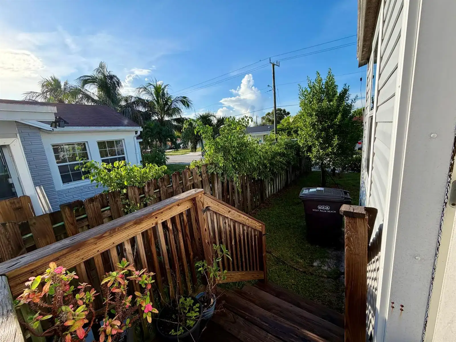755 RIDGEWOOD Drive, West Palm Beach FL 33405 photo 2