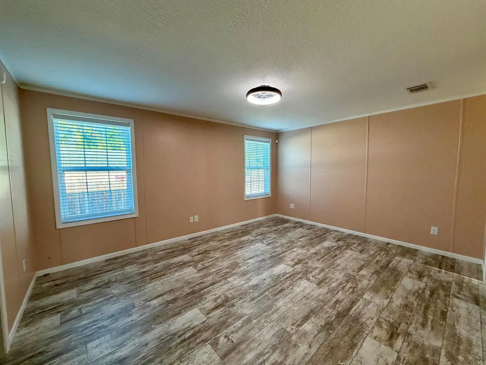755 RIDGEWOOD Drive, West Palm Beach FL 33405 photo 4