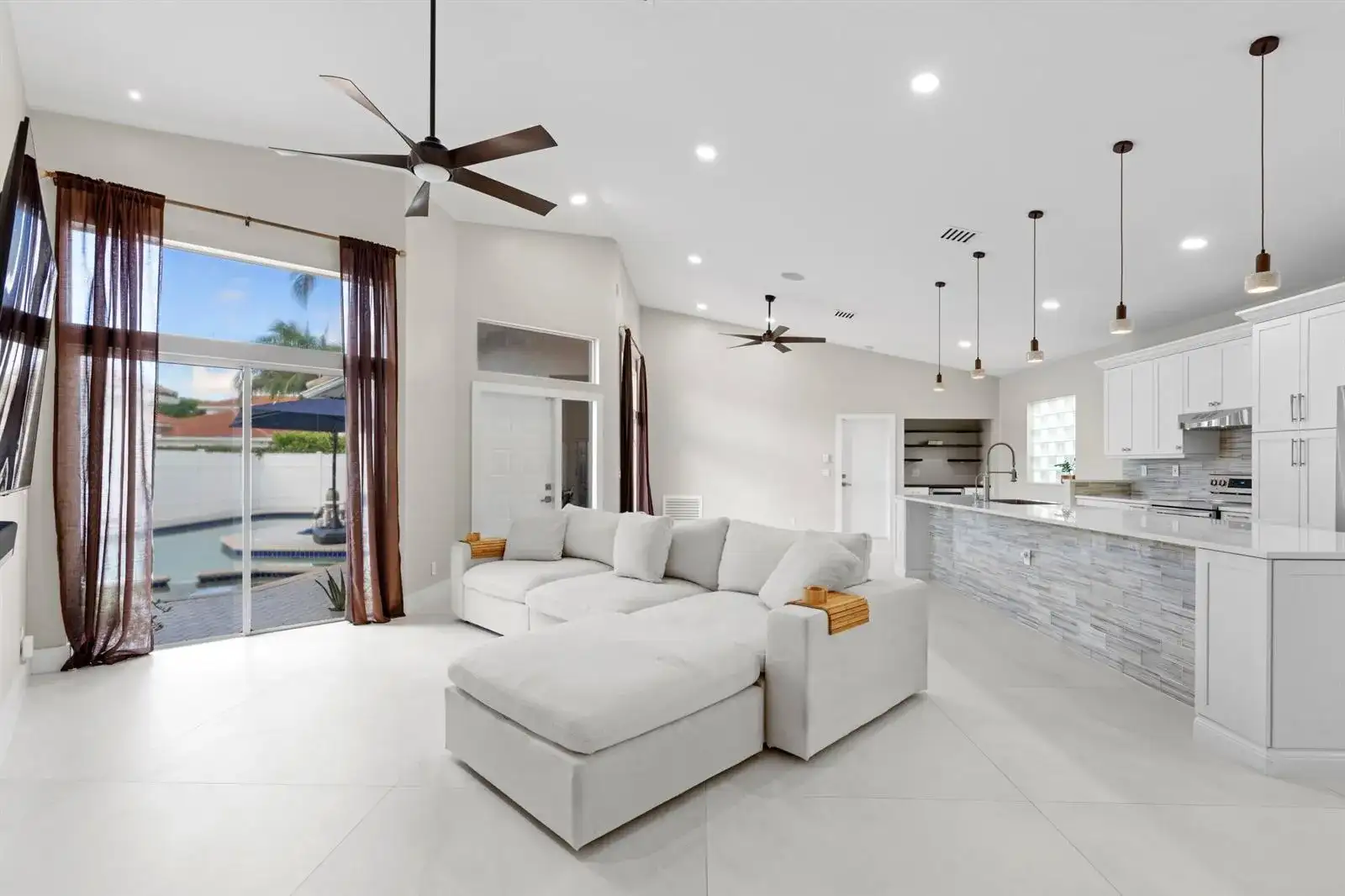 7140 NW TURTLE Walk, Boca Raton FL 33487 photo 4