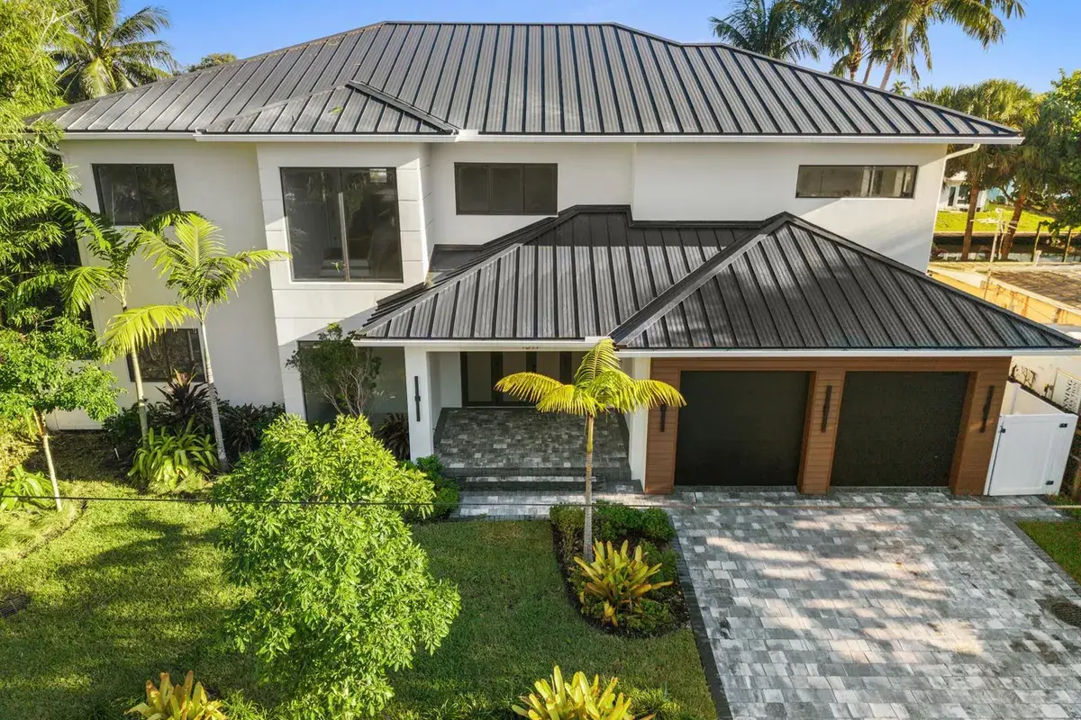 1317 TANGELO Isle, Fort Lauderdale FL 33315