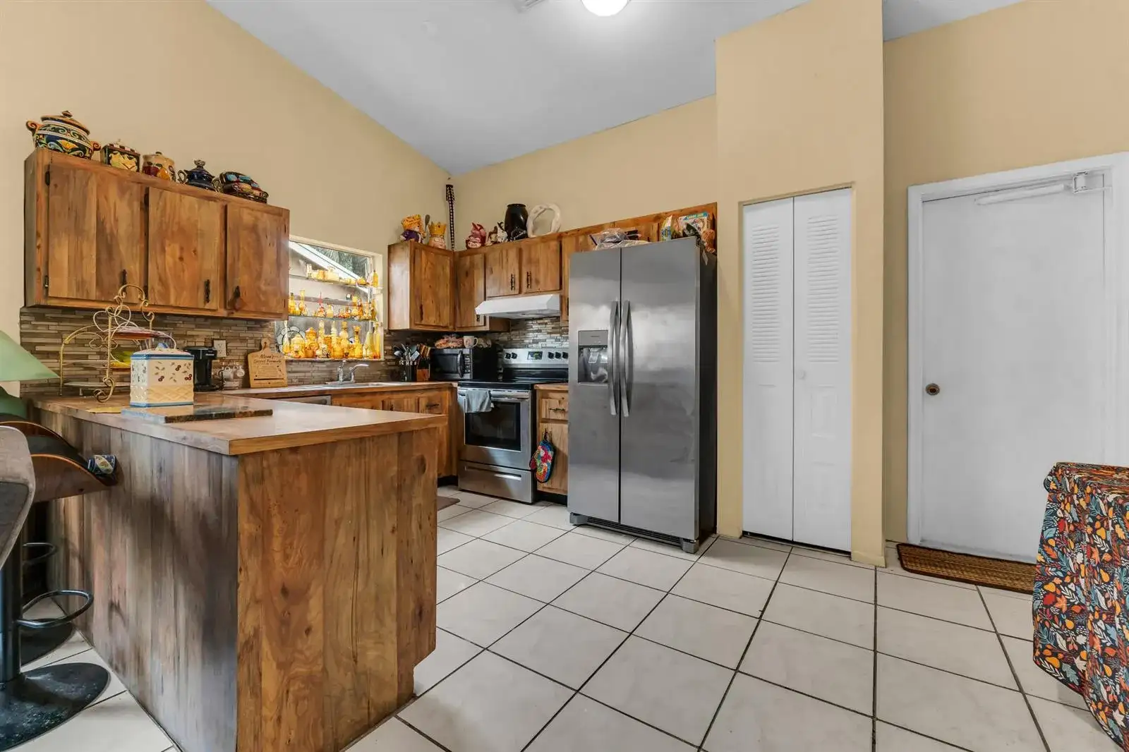 4941 NW 83rd Avenue, Lauderhill FL 33351 photo 4
