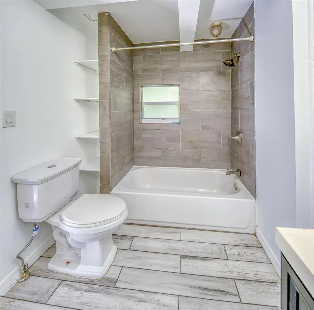 531 N B Street, FL 33460 photo 5