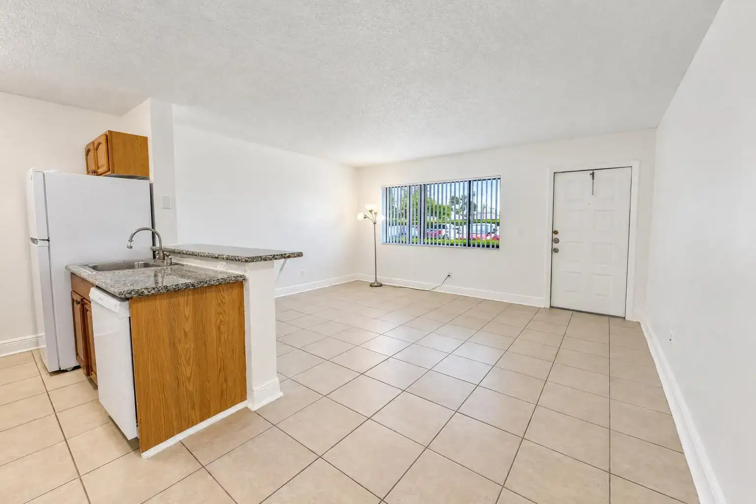 1604 Meadows Circle W, Boynton Beach FL 33436 photo 5