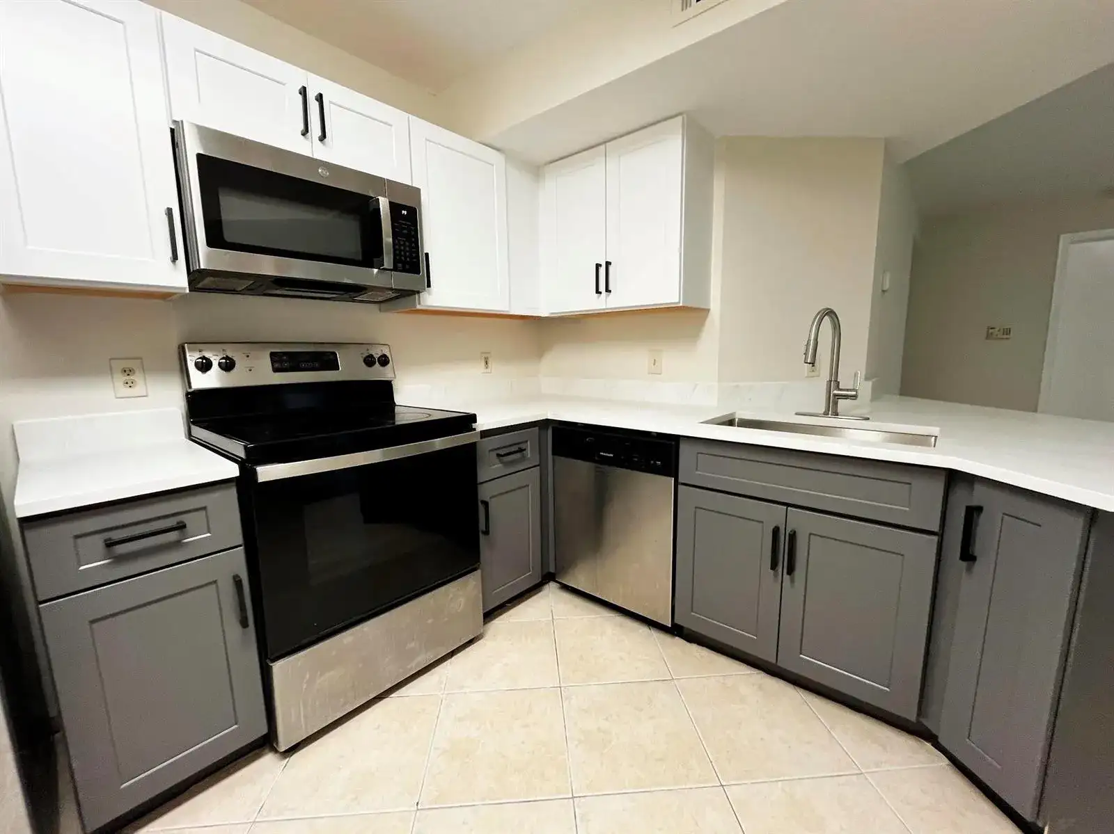 8701 WILES Road # 204, Coral Springs FL 33067 photo 3