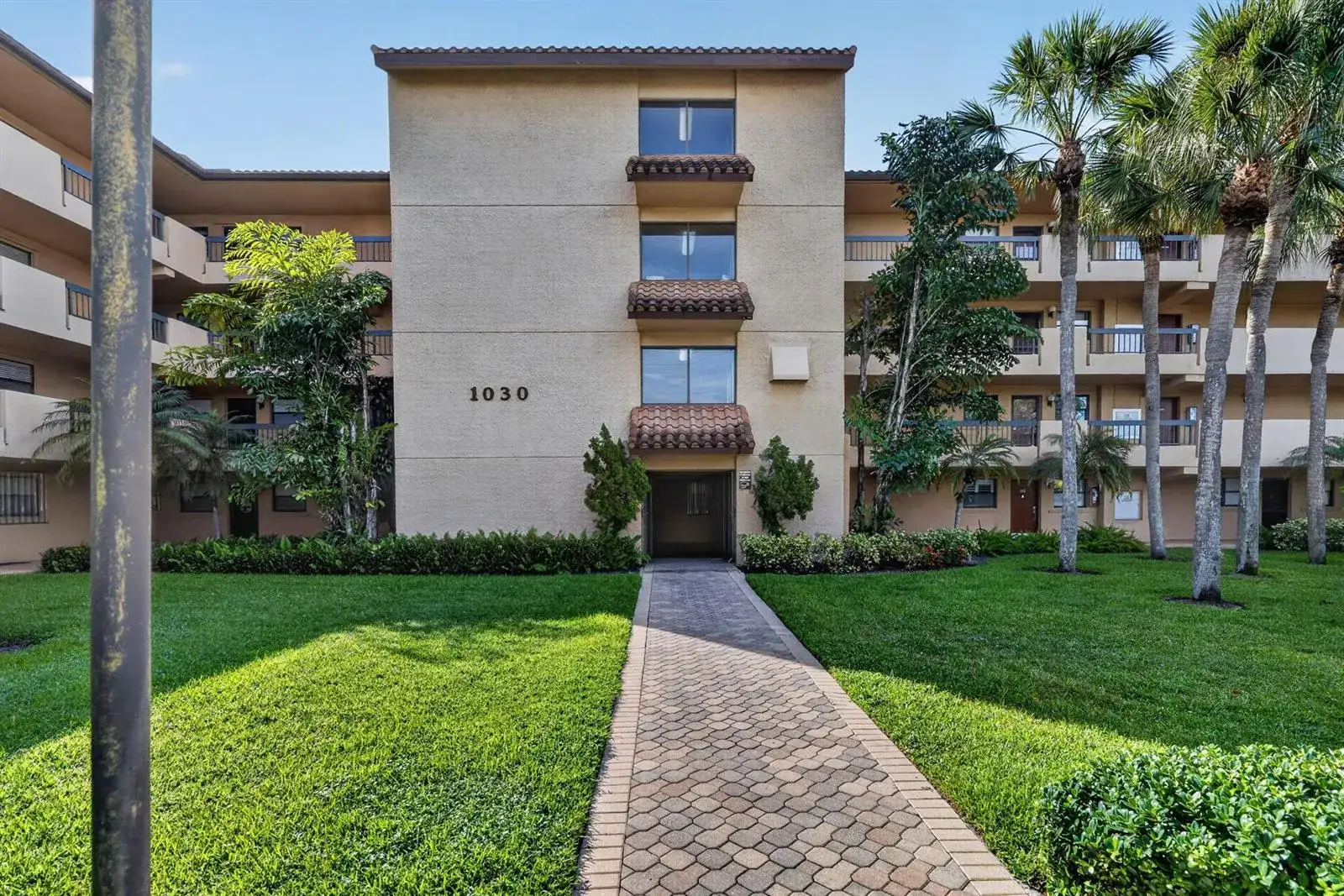 1030 US-1 # 113, North Palm Beach FL 33408 photo 2