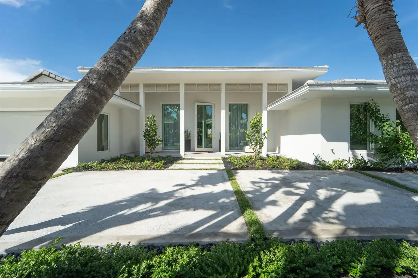 229 GOLFVIEW Drive, Tequesta FL 33469 photo 5