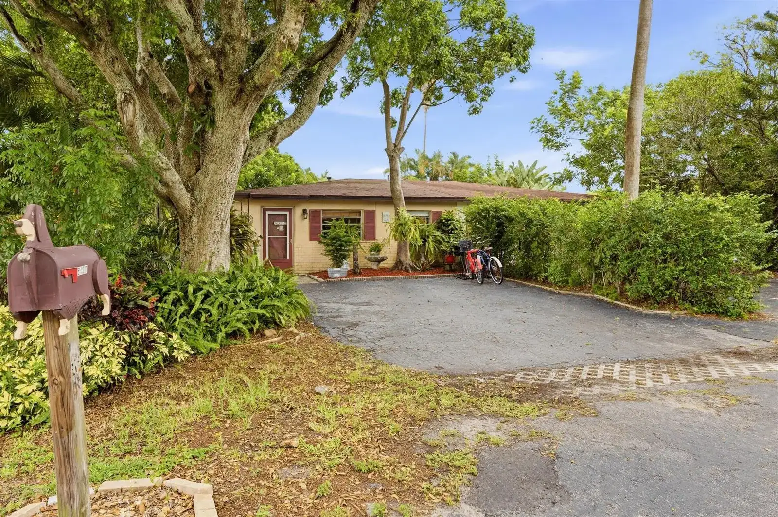 5127 Rose Hill Drive, Boynton Beach FL 33437 photo 3