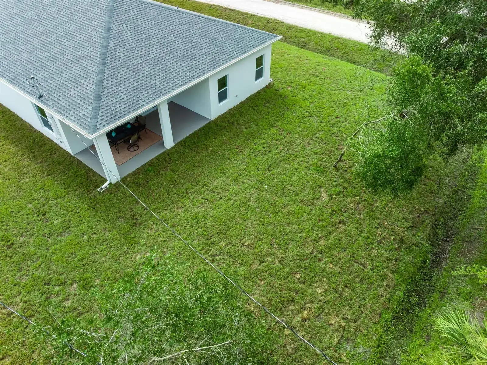 8115 104TH Avenue, Vero Beach FL 32967 photo 3