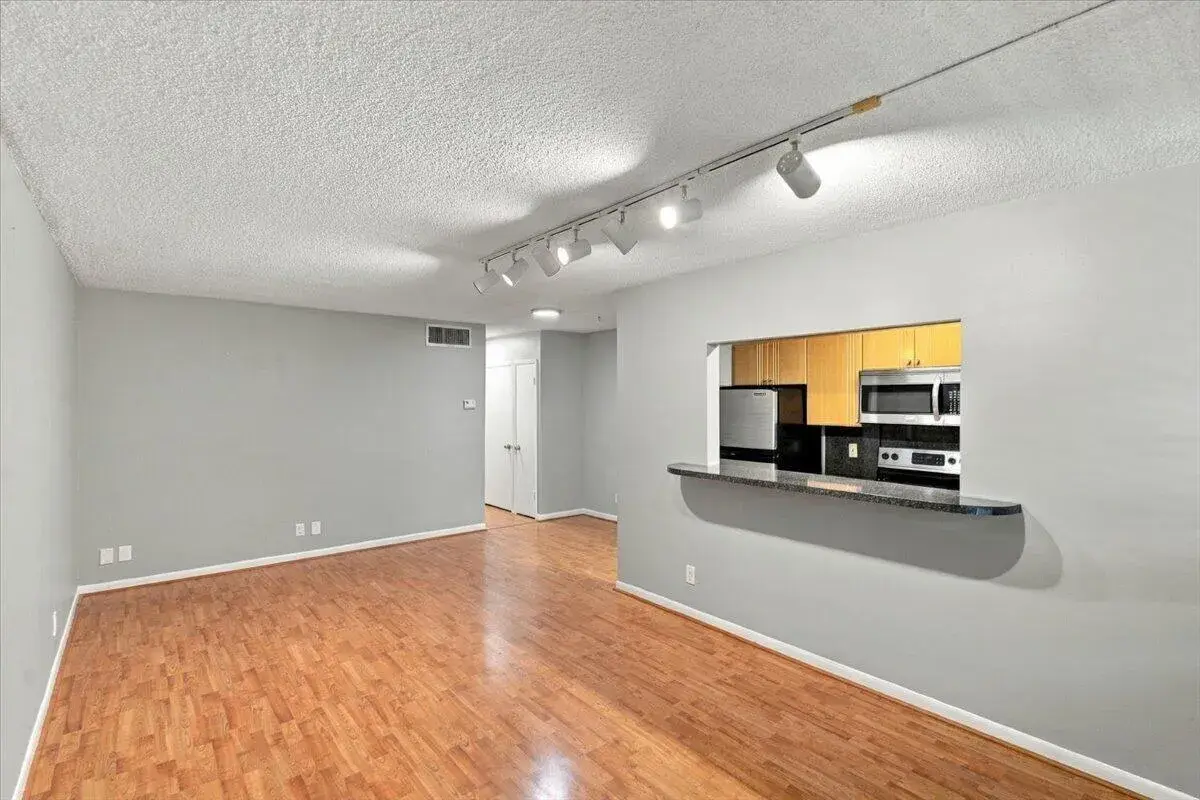 2110 NE 39TH Street # 8B, Fort Lauderdale FL 33308