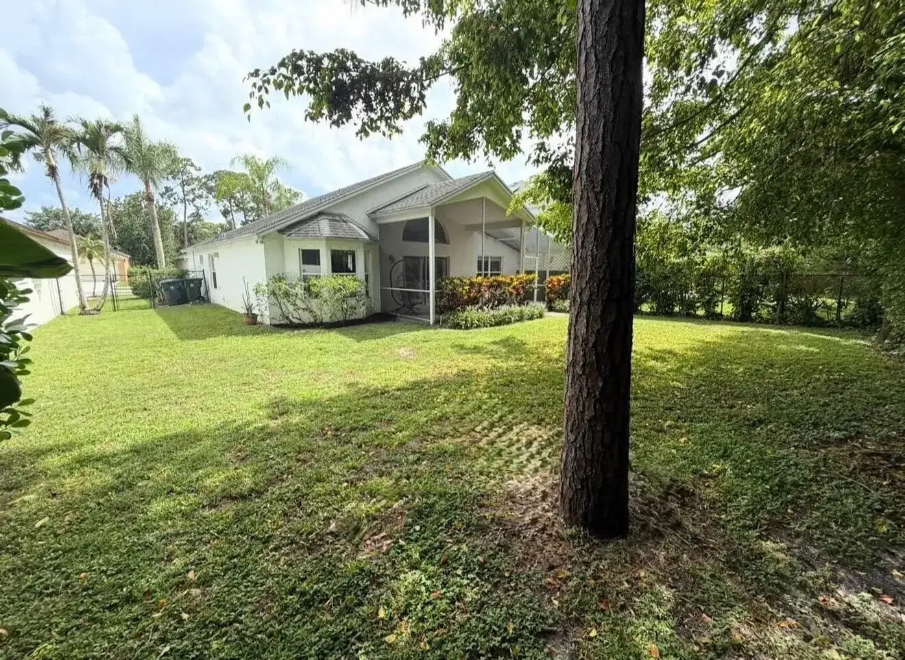 15067 Oak Chase Court, Wellington FL 33414 photo 2