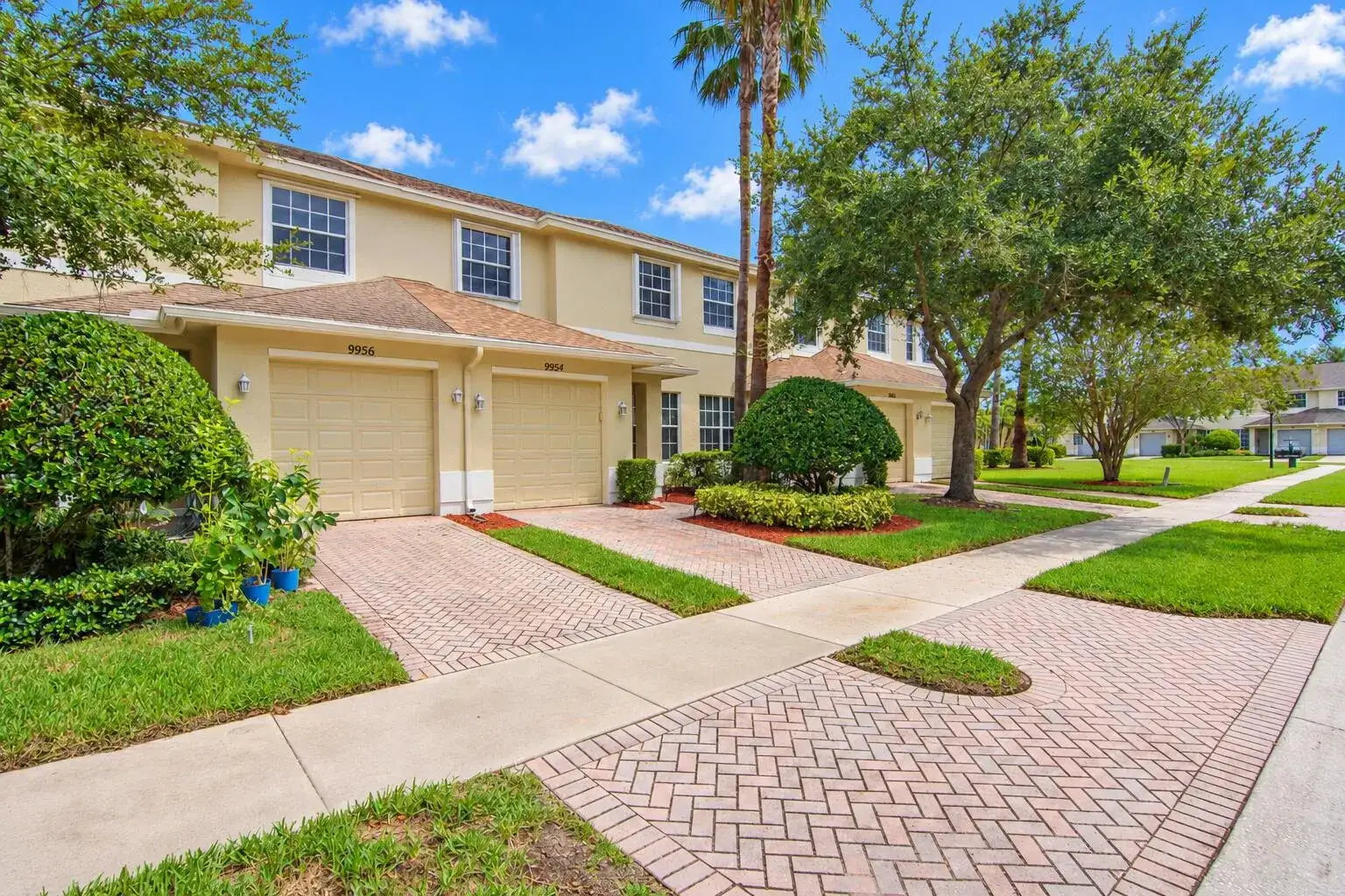 9954 E Villa Circle, Vero Beach FL 32966 photo 2
