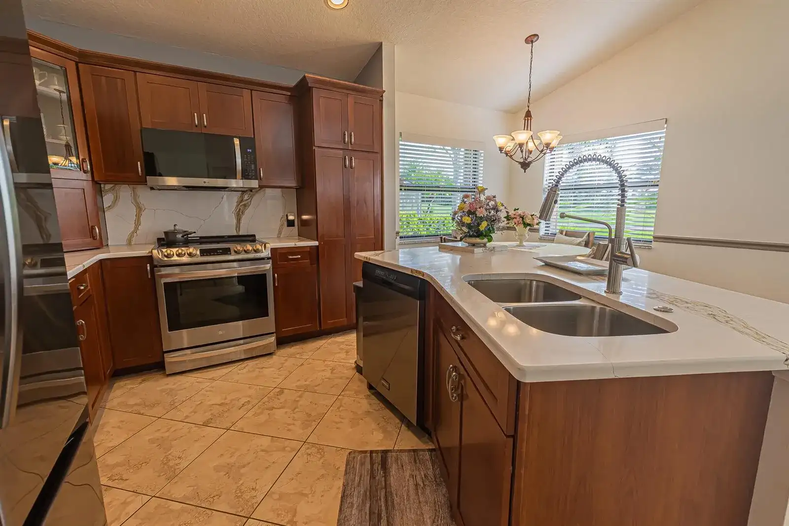 463 SW Jefferson Circle, Port St. Lucie FL 34986 photo 4