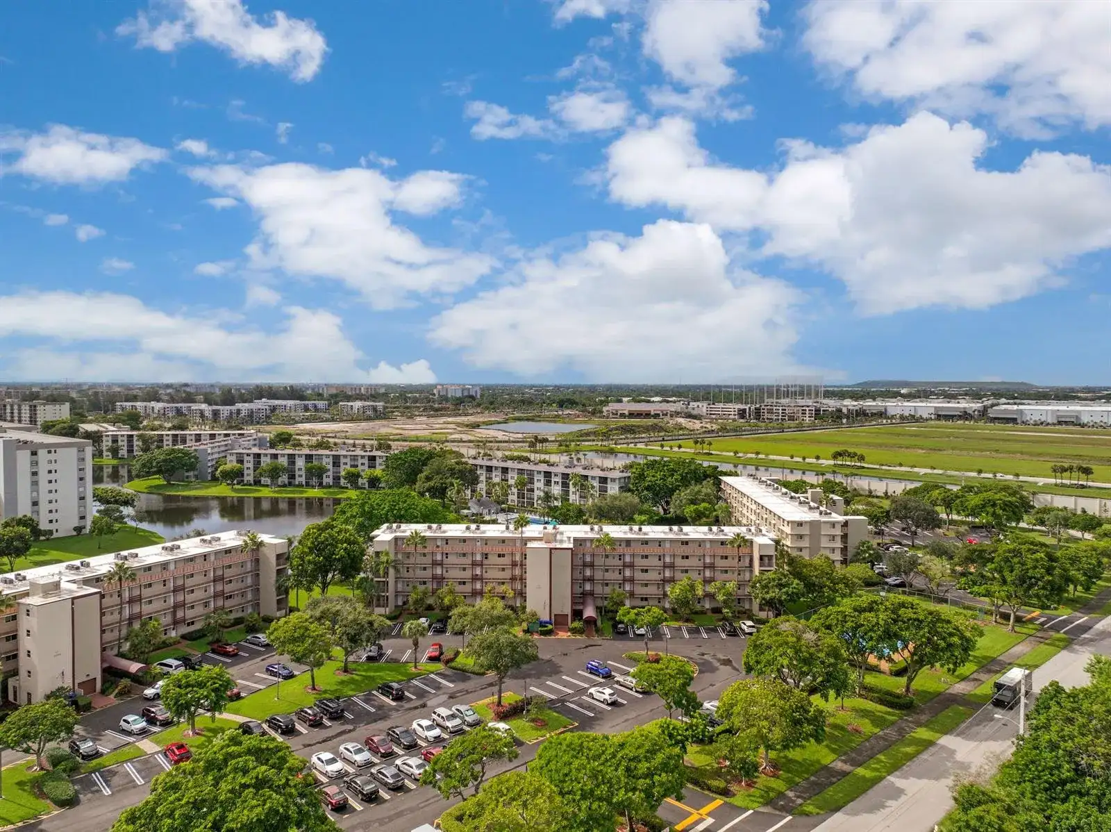 2104 S Cypress Bend Drive # 408, Pompano Beach FL 33069 photo 3