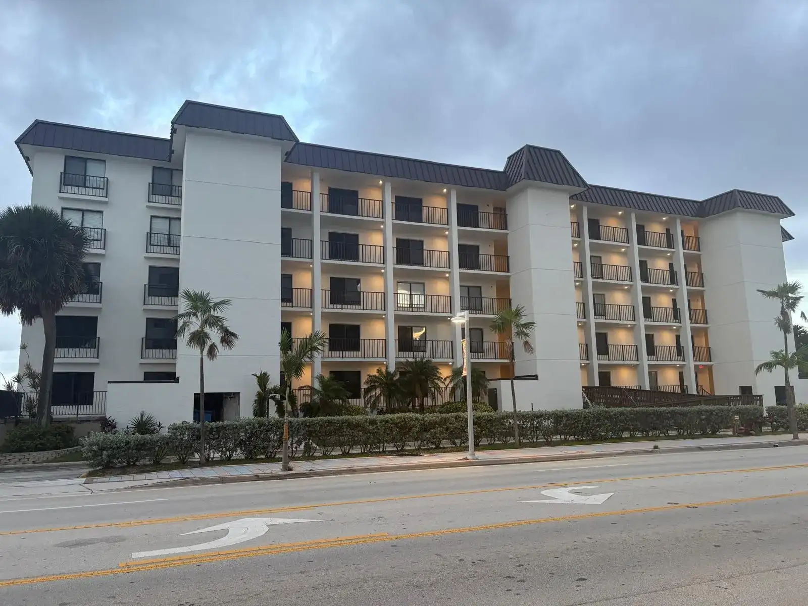 3200 N OCEAN Drive # 206, Hollywood FL 33019 photo 2