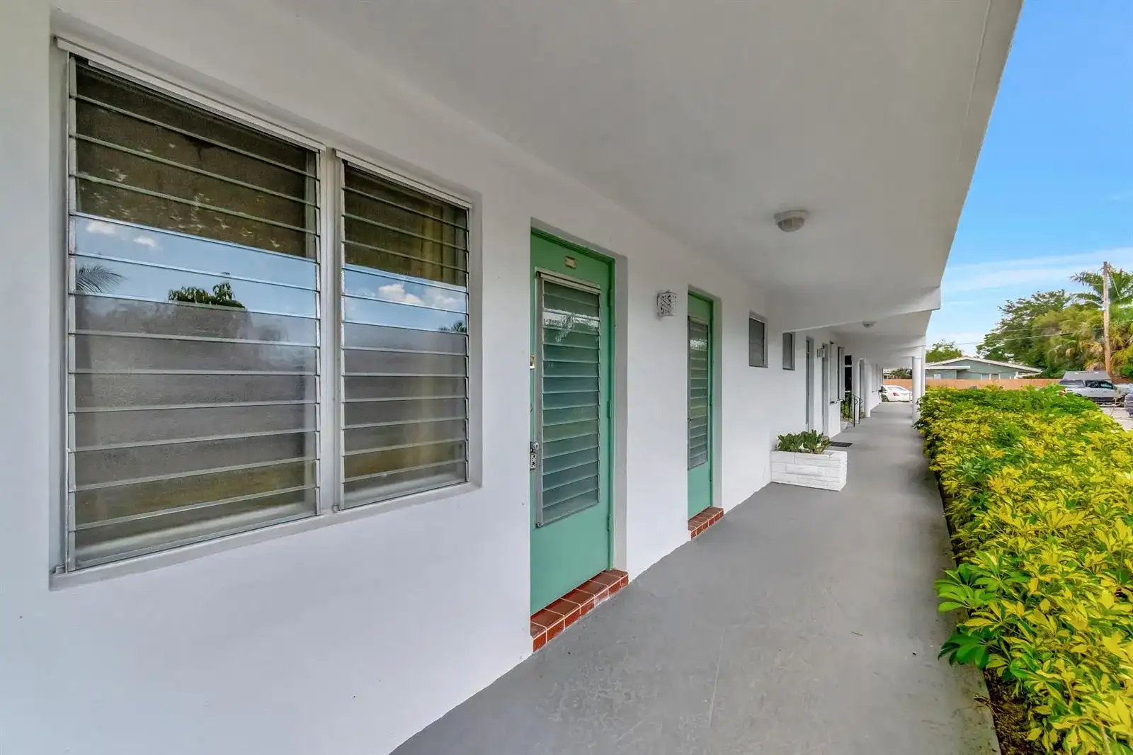 2161 NE 42nd Court, Lighthouse Point FL 33064 photo 4