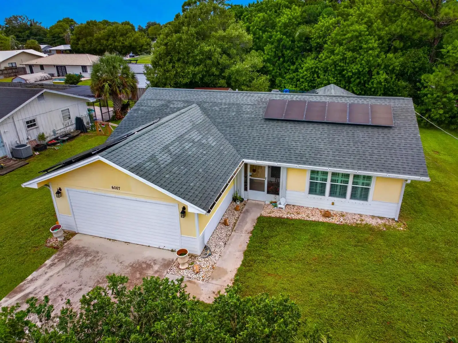 6007 Raintree Trail, Fort Pierce FL 34982 photo 2