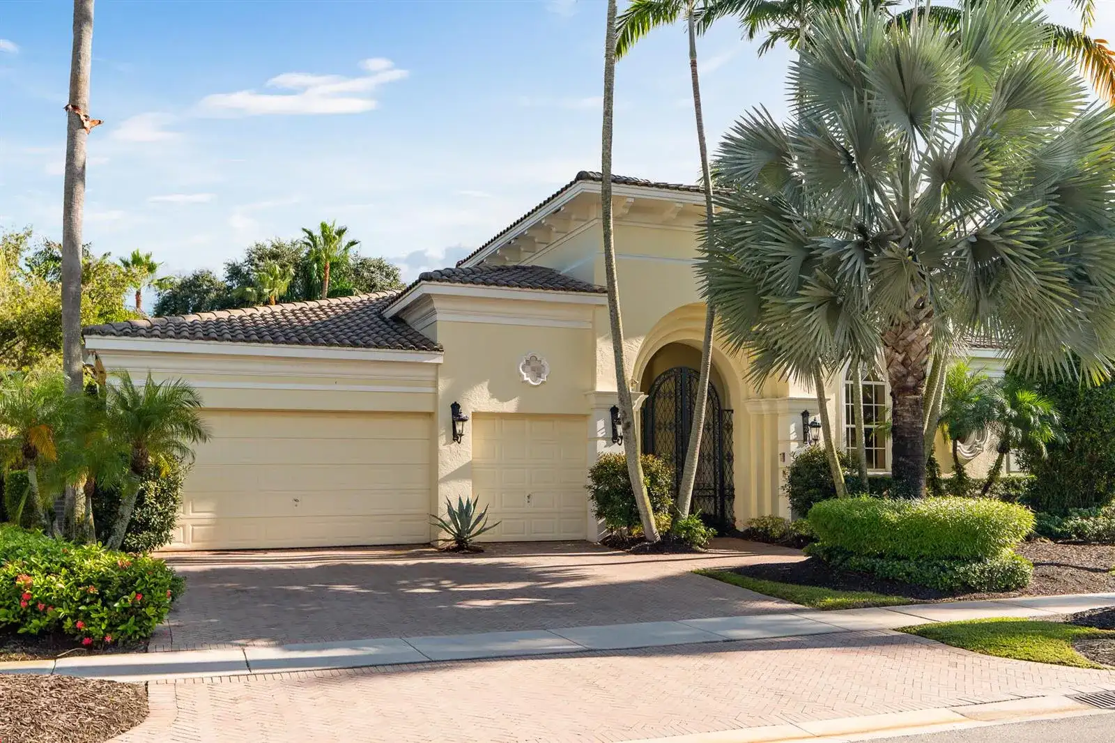 7555 Porto Vecchio Place, Delray Beach FL 33446 photo 2