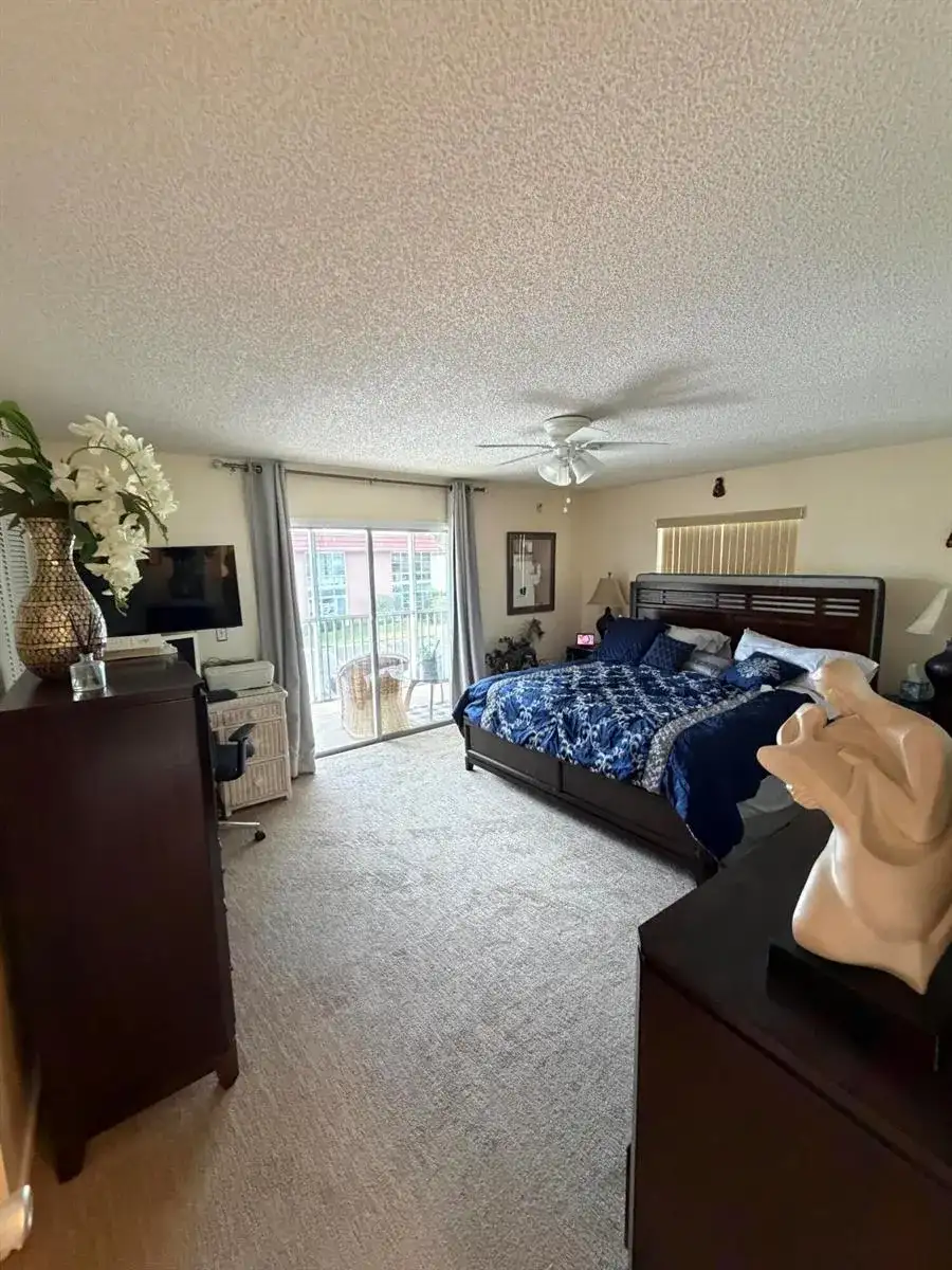 96 SPRING LAKE Drive # 205, Vero Beach FL 32962 photo 5